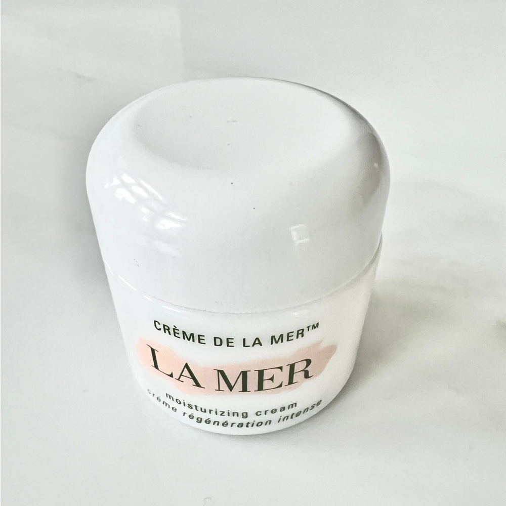 jar of La Mer The Moisturizing Cream 2 oz 60 ml empty glass jar only